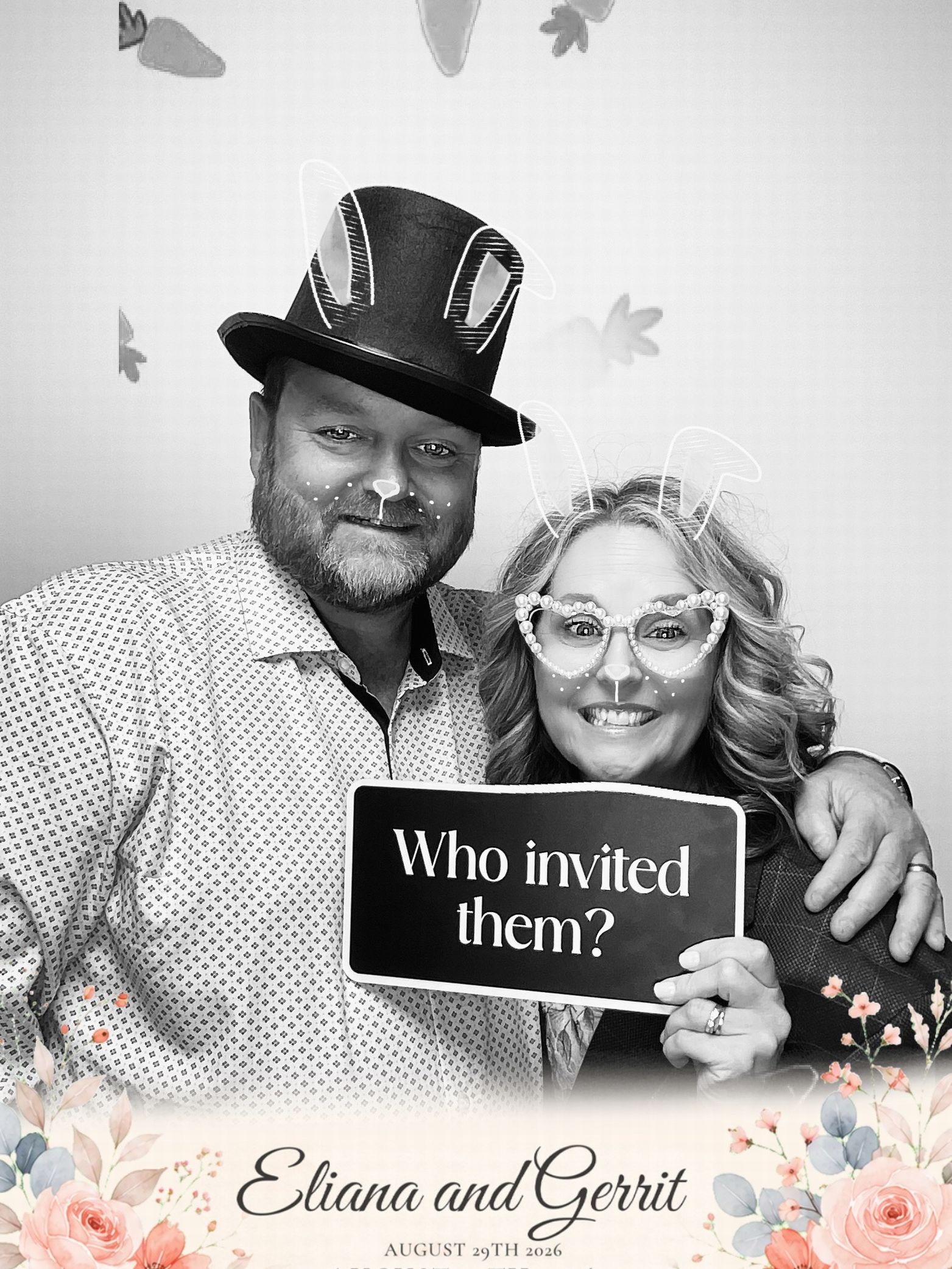 B&W glam portrait photo booth — PixelPlay